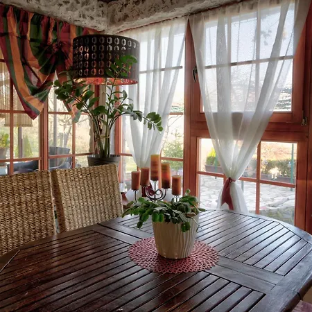 Etno Kompleks Orahovac - Paun Chalet Vrbica (Arandelovac)