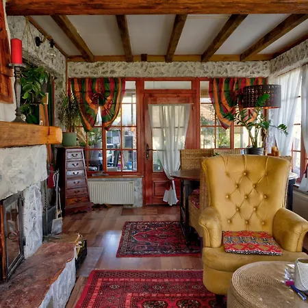 Etno Kompleks Orahovac - Paun Chalet